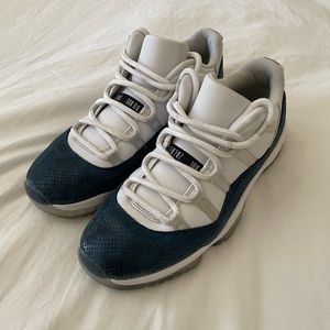 Jordan 11 Low Snakeskin Navy